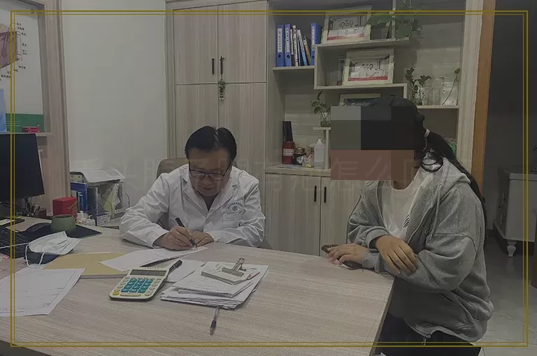 手头脖子腿有疤怎么回事