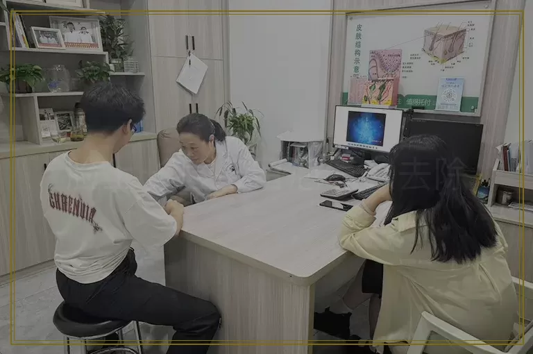 脸上长痘痘留疤怎么去除
